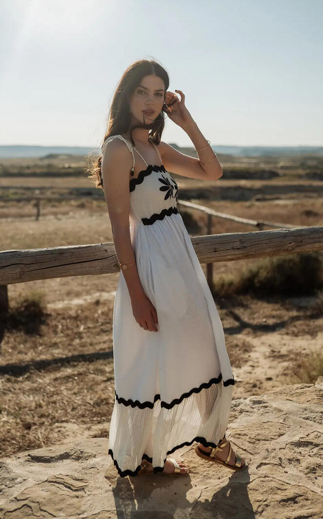 Pomalo shirt, korcula, shopping on Korcula, linen shirts, Jewlery korcula, gold korcula, shoppin korcula, shops korcula, fashion korcula, dress korcula, cool store korcula.