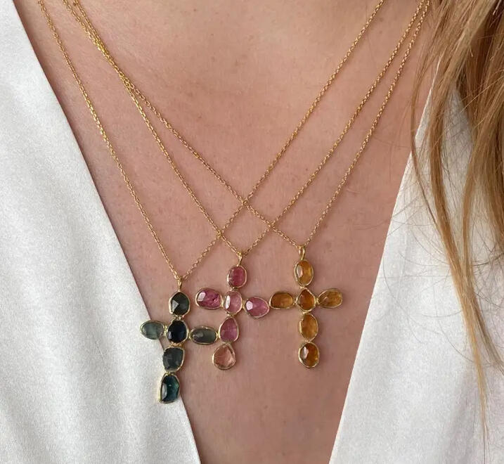 Pomalo shirt, korcula, shopping on Korcula, linen shirts, Jewlery korcula, gold korcula, shoppin korcula, shops korcula, fashion korcula, dress korcula, cool store korcula.